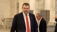 Пеевски продължава с атаките срещу кабинета