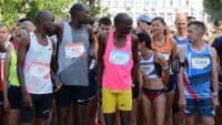 Кенийци заеха призовите места на маратона