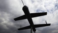 Украйна атакува с дронове, две от летищата на Москва са били затворени