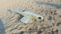 Стряскаща находка: Откриха военен дрон на роден плаж (СНИМКИ)