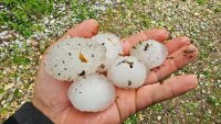 Мощни порои удариха Асеновград и Хасково