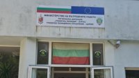 Полицията залови 24 мигранти в морския курорт Лозенец, шофьорът избяга