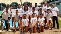  „Комодор” ликува с шампионски трофей при U14