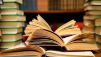 „Бай Ганьо“ и „Времеубежище“ спорят за любимата българска книга