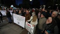 Разкриха основните организатори на протеста пред Народния театър