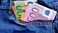 Над &euro;57 млрд. държат българите в банки