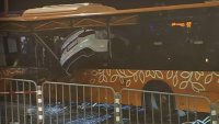 Стана ясно с каква скорост е карал шофьорът, врязал се в автобус в София
