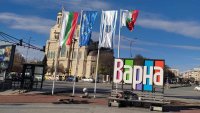 Без таксита пред Катедралата и днес заради патриарха