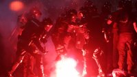 70 ранени и 77 задържани на протеста в Сърбия снощи