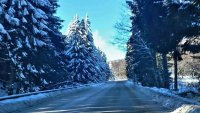 Близо 130 снегорина почистват пътищата (СНИМКИ)