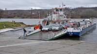 Силният вятър спря ферибота в „Белослав“