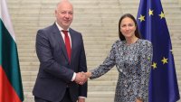 Желязков обсъди с Ева Майдел доклада за готовността на България за еврото