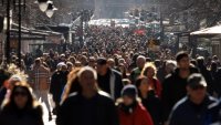 Близо 205 000 българи празнуват имен ден днес