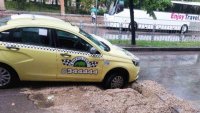 Общината проверява каква е причината за наводнения подлез във Варна