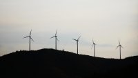 Административният съд във Варна остави без движение шест дела за ветрогенераторите край Аврен 