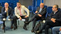 Работодатели, синдикати и управляващи подновяват преговорите за бюджета