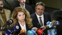 Йотова за балотажа: Посланията ни за подкрепа са към всички български граждани