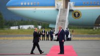 Двойник на Путин ли се срещна с Тръмп?