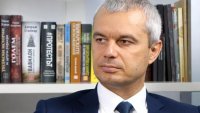 Костадинов пише нова Конституция