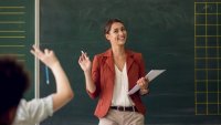 Даскалите в стачна готовност: Искат 20% ръст на учителските заплати