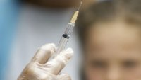 Медици: Без задължителни ваксини да няма училище