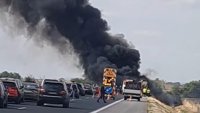 Горящ тир предизвика километрично задръстване на „Тракия“