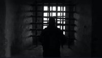 Отцеубиец влиза в затвора, убил зверски баща си след свада за пари