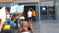 Иван Иванов се завърна в родна Варна (ВИДЕО)
