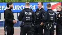 Застреляха мъж и намушка няколко души на футболно парти в Германия
