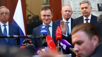 Определиха делегациите, които ще преговарят за мир в Украйна