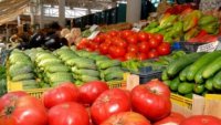Падат цените на някои основни хранителни стоки, плодове и зеленчуци на борсите в страната