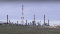 Решено: Държавата взима ръководството над рафинерията в Бургас