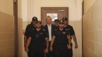 Докараха Коцев в съда под солидна охрана