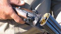 Трагедия: Баща простреля дъщеря се без да иска