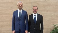 Костадинов се срещна с Медведев