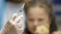 Повече от половината българи са "ЗА" ваксините