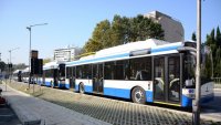 Пускат допълнителни автобуси за учениците във Варна