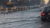 Кратък, но обилен дъжд наводни улиците във Варна