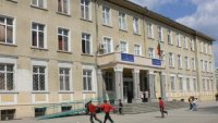 Смениха директорите на 13 варненски училища