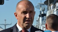 Румен Радев: Кабинетът разпродава държавата