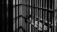 Затвор за двама, осъдени за грабеж на възрастна жена