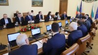 Смениха областния управител на Добрич, дават близо 10 млн. лв. за камери в пощите - чейндж бюра