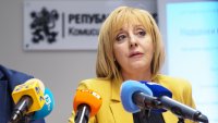 Мая Манолова: Звънете директно на моя телефон за сигнали