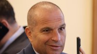 Караджов видя "светлина в тунела" за БДЖ