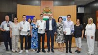 Петима възпитаници на МГ-Варна бяха отличени с грамоти и плакети от Общината
