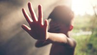Арестуваха мъж от Разградско, блудствал с малолетно момче