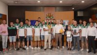 Кметът поздрави шампионите по водна топка от „Черно море-Тича“