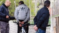 Оставиха варненски дилър на дрога в ареста