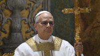 Обявиха кога папата ляга под ножа