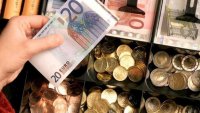 Паника заради еврото: Хората се страхуват от измами и скок на цените